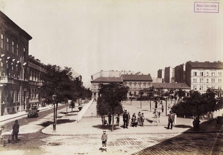 Almassy Square, Budapest, around 1894